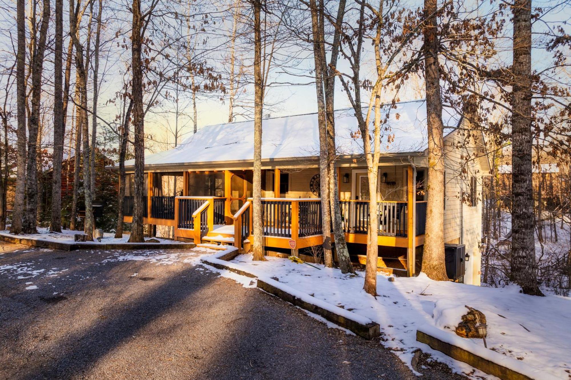The Moondance Cabin By Lightfoot Stays Vacation Rentals Sevierville Buitenkant foto
